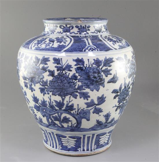 A large Chinese blue and white baluster shaped jar, Ming dynasty or later, height 36cm